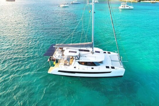 Don't Worry - Private Cruise Tour Visit in St Maarten with Guide