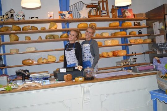 Gouda Cheese Experience & Non Tourist trap visit Cheese Farm & Windmills