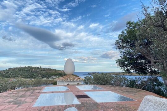 Dali Museum, Figueres & Cadaques Private Tour with Hotel pick-up