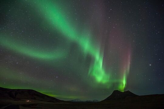 Glaciers and Aurora: Around Iceland in Winter