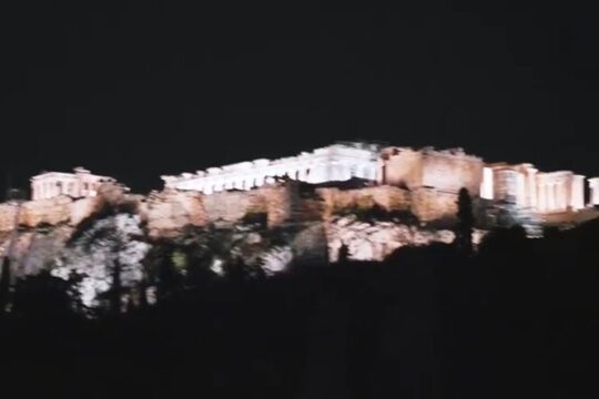 4 Hours Private Night Tour in Athens with a pickup