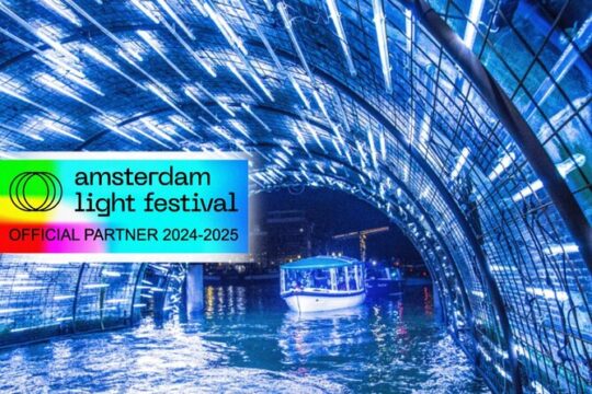 Amsterdam Light Festival: Canal Cruise Luxury Boat