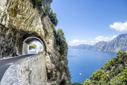 Amalfi Coast tour and Boat Excursion From Sorrento with Transfer