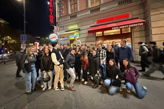 Budapest Guided Pub Crawl in Ruin Bar with Drinks