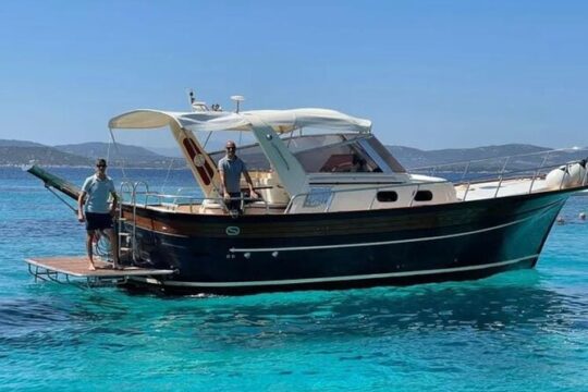 South Corsica Tour by Wood Speedboat with Lunch from Palau