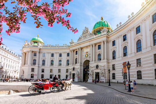 Skip-the-Line Empress Sisi Museum, Hofburg & Gardens Tour