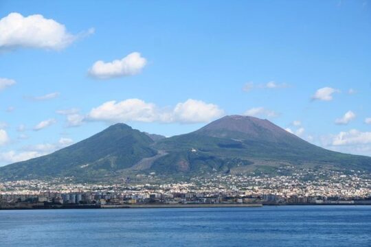 Private full day tour Ercolano Mt Vesuvio and winery