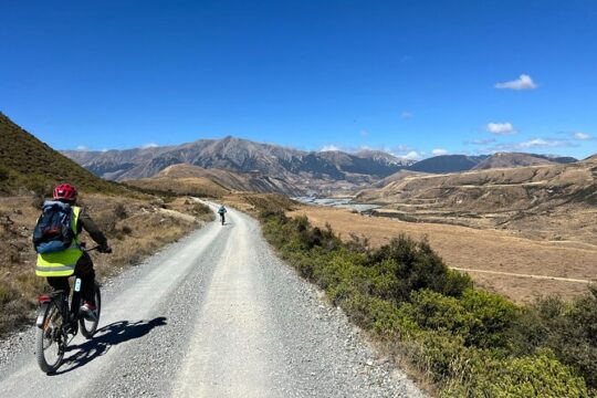 Canterbury Peaks to Plains Cycle Tour