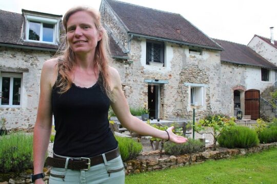 Paris Countryside Dine with a Local in a Glade at an Old House