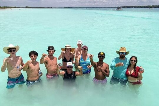 Chacchoben Mayan Ruins and Bacalar Lagoon Boat Combo Tour