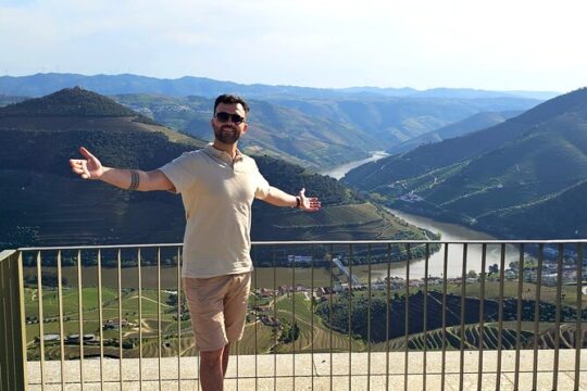 Douro Valley Small Group Full day Tour with a Local Guide