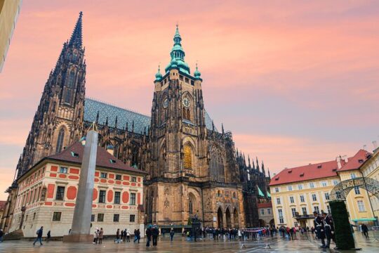 Private Tour Full-Day Trip from Bratislava to Prague Castle