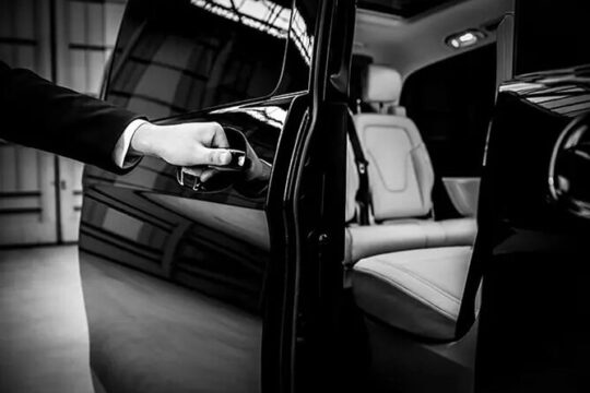 Private Chauffeur Service in Mykonos | At Your Disposal