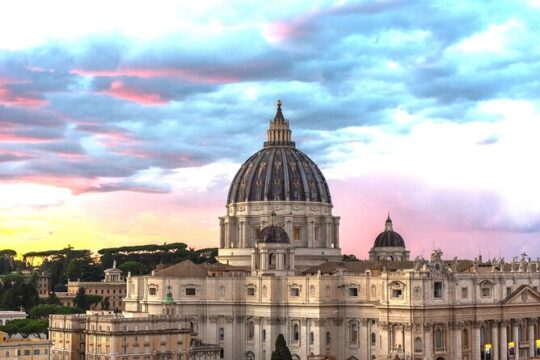St. Peter Basilica and Vatican Grotteos Guided Tour