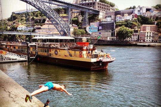 Eat & Tell Porto's Tale: The historical tour that goes through your stomach!