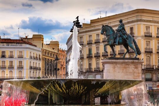 Small Group Tour of the Austrias in Madrid