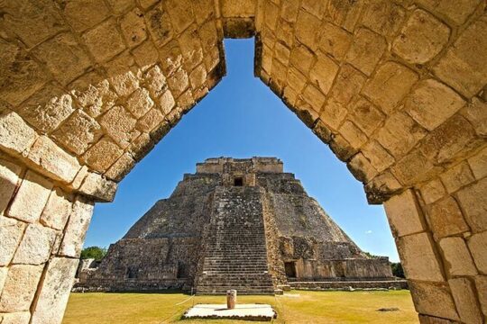 Full-Day Private Tour of Uxmal and Hacienda Mucuyche