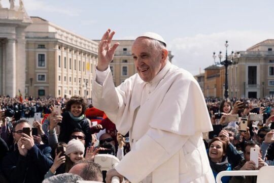 Private tour of the best of Vatican - Sightseeing, Food & Culture with a local