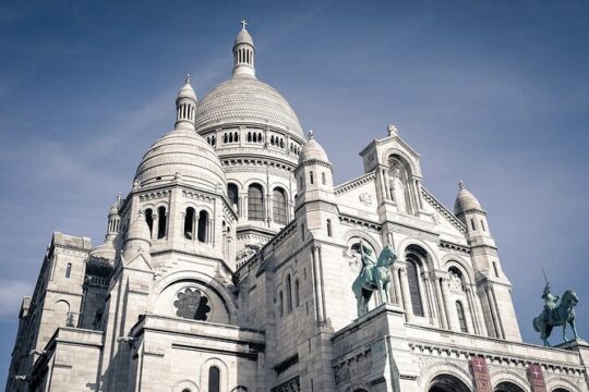 Montmartre Walking Tour Cultural Charm, and Tasty Treats