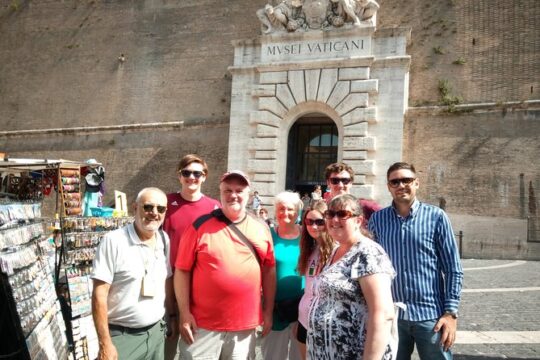Vatican Museums or Colosseum SkipTheLine FastAccess with Expert Tour Guide