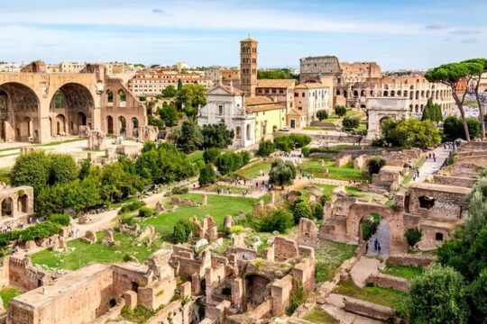 Complete Daily Tour on a Golf Cart with Itinerant Lunch at Rome