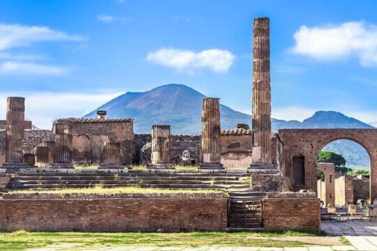 Pompeii and Vesuvius Small Groups from Rome for a Historical Adventure