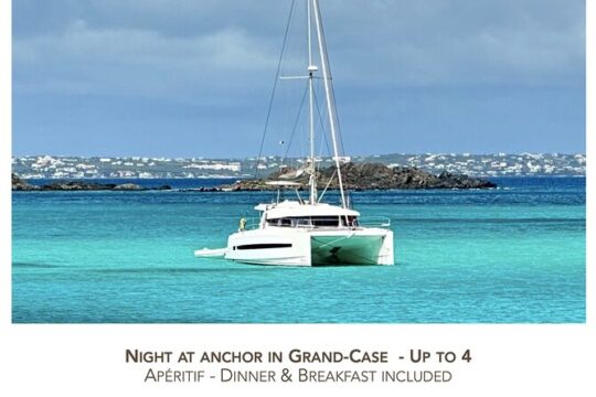 St Martin Grand Case Experience: Night at anchor in Catamaran