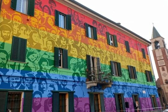 Open Air Museum and Street Art Tour of Ortica in Milan