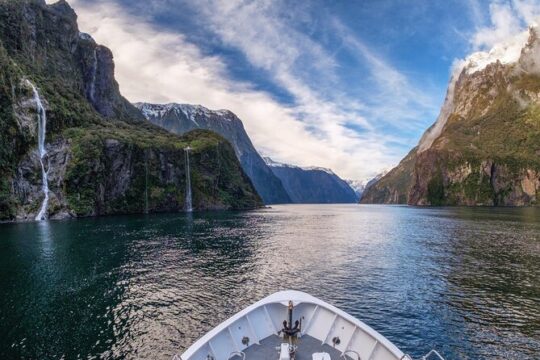 Milford Sound Tour from Queenstown with Cruise