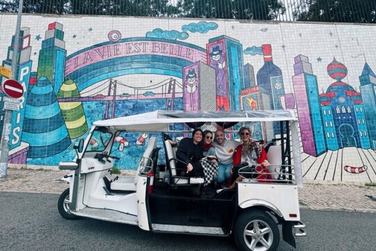 Lisbon Old Town Tour by Tuk Tuk with Local Guide
