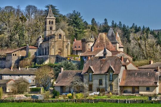 Burgundy Villages and Wine Tour from Dijon