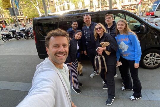 Barcelona Private Car Tour with Hidden Gems and Landmarks