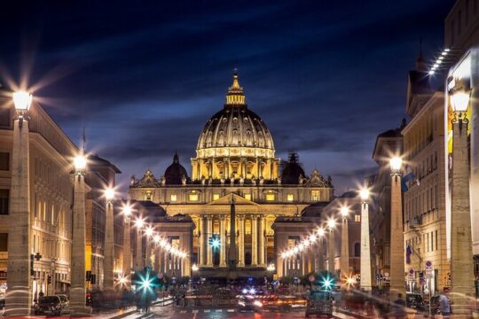 Exclusive Vatican Museums & Sistine Chapel Guided Tour by Evening