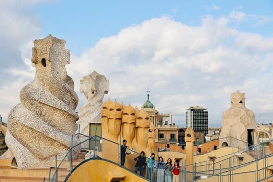10 Hour Private Gaudi Day Tour in Barcelona