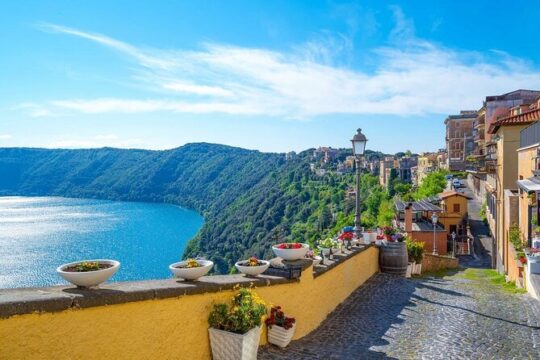 Small group tour to Castel Gandolfo with wine tasting