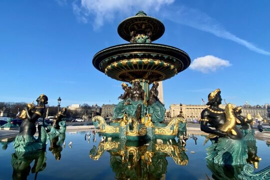 Paris Full Day Live Guided Tour in Eiffel Tower Louvre Montmartre