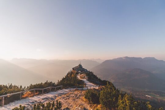 Private day trip from Munich to Eagles Nest, Salzburg and back