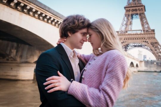 Paris Professional Photoshoot at Eiffel Tower