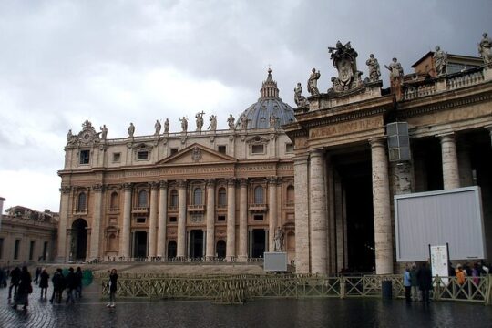 St. Peter's Basilica, Dome Climb, and Underground Tour in Rome