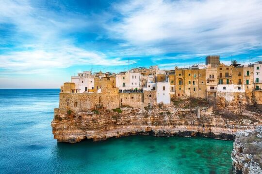Private Prime Tour in Alberobello, Locorotondo, Polignano a mare