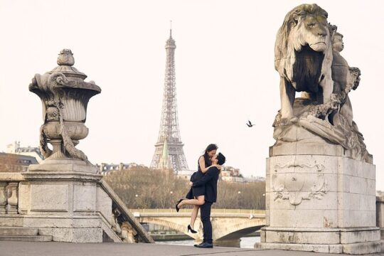Eiffel Tower Surprise Proposal Photo Shoot