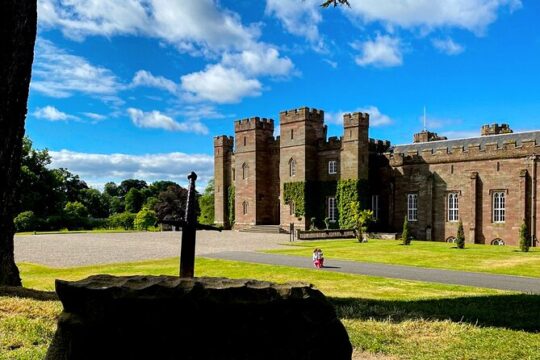 Private Guided 6 Day Tour from Aberdeen