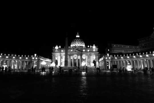 Sistine Chapel and Vatican Museum with Guided Tour