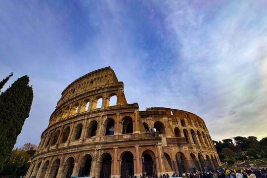 The Colosseum and Roman Forum: An Engaging Audio Guide Experience
