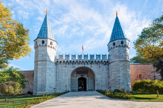 Topkapi Palace and Harem Skip the Line Entry Ticket & Audio Guide