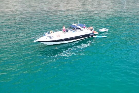 Private Excursion to the Arrábida Coast on Board a Yacht