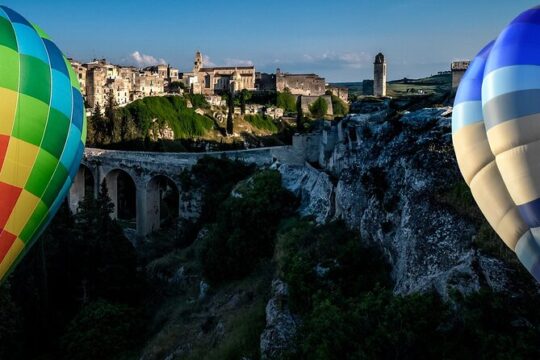 Exclusive flight in a balloon in Gravina in Puglia