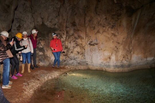 Rome Colosseum Underground and Celio's Secret Lakes VIP Tour