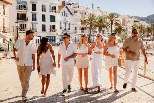 From Barcelona Guided Sitges Tour with Free Time