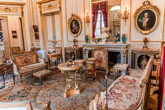 Private Camondo Museum and Parc Monceau Tour in Paris